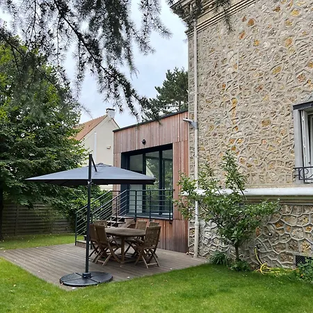 Stella * Beauchamp (Val-d'Oise)
